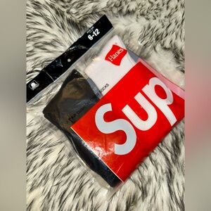 Black and White Supreme 2 Pack Socks